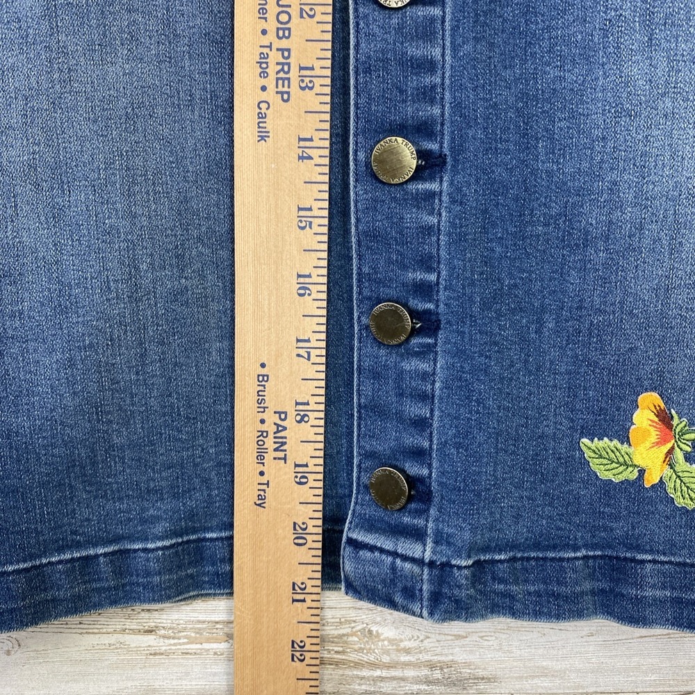 Ivanka Trump Skirt Women 14 Blue Denim Button Up Colorful Floral Patches Stretch - Picture 8 of 9